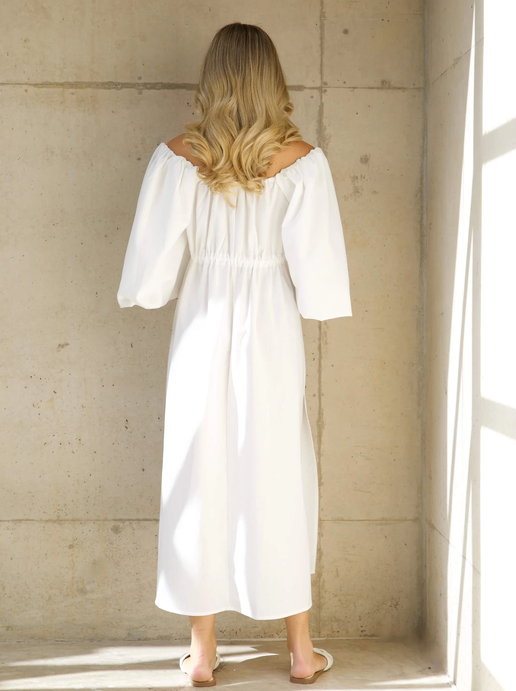'HERA' SQUARE NECK BALLOON SLEEVE MIDAXI DRESS WHITE - Image 8